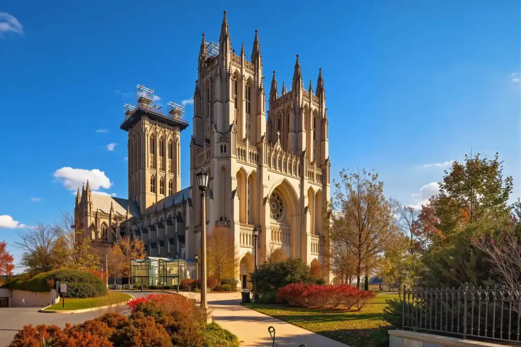 macomb gardens church